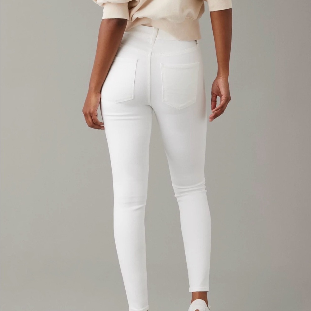 White American Eagle High-Rise Skinny Jeans - Women